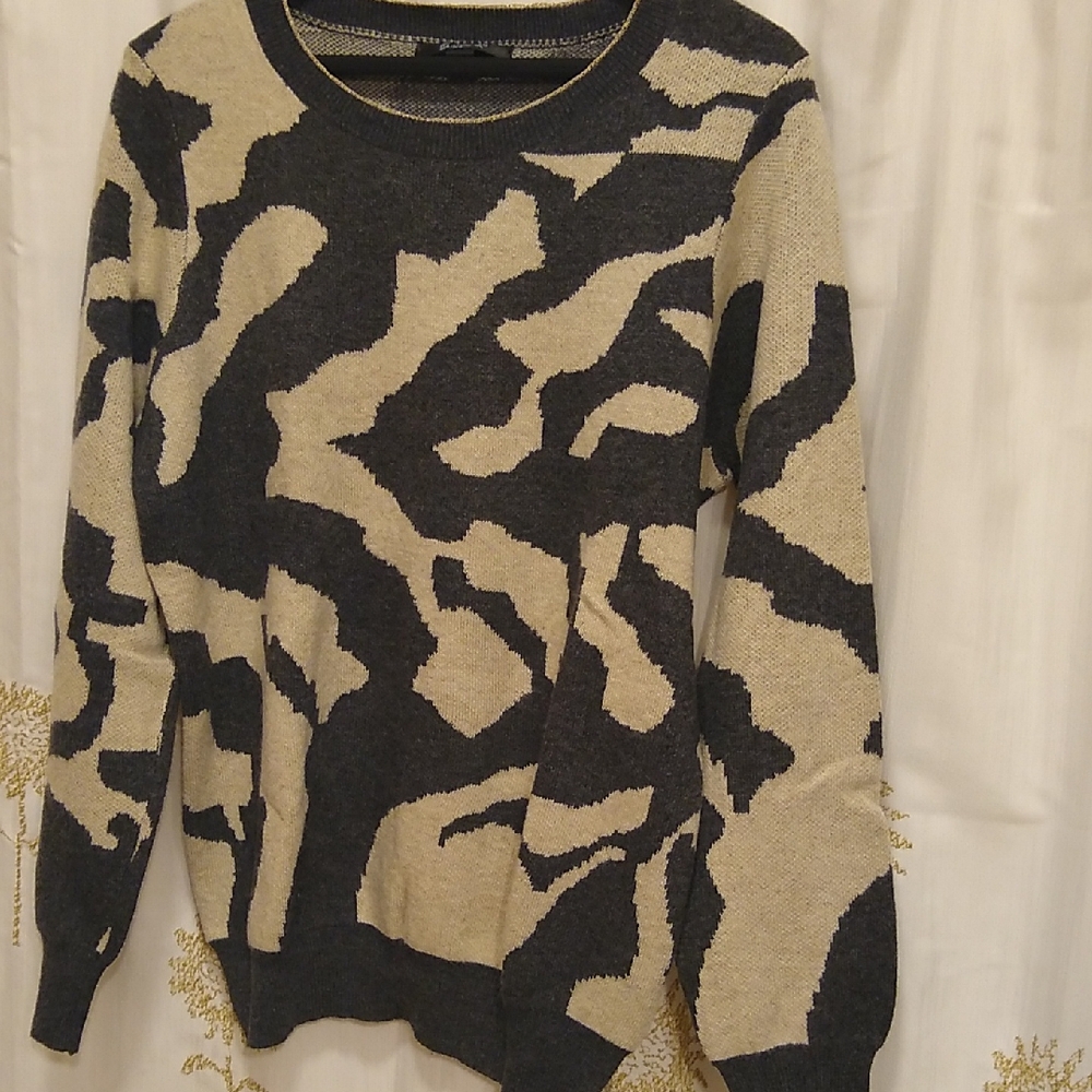 NWT, A Z.I Camouflage Sweater